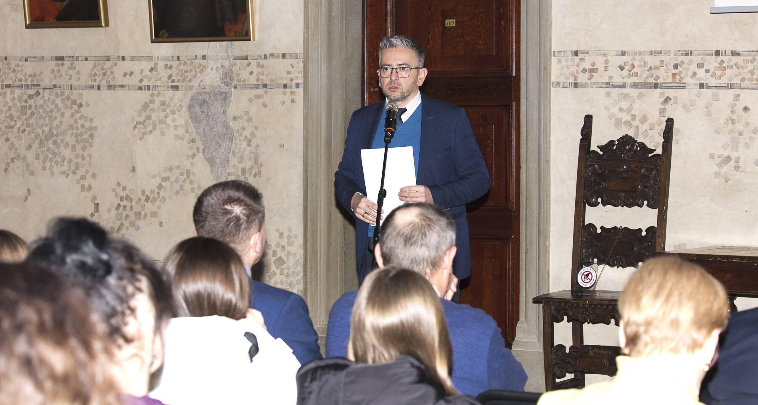 Sesja popularnonaukowa pt. „Ceramika i szkło z kolekcji książąt Sanguszków. Świadkowie historii.”