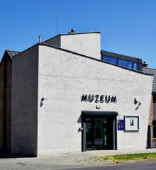 budynek Regionalne Centrum Edukacji o Pamięci im. gen. bryg. Zdzisława  Baszaka