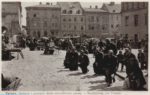 Modły ludności na tarnowskim Rynku (1914/1915 r.)