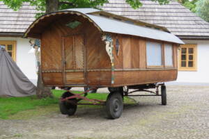 Drewniany wóz romski