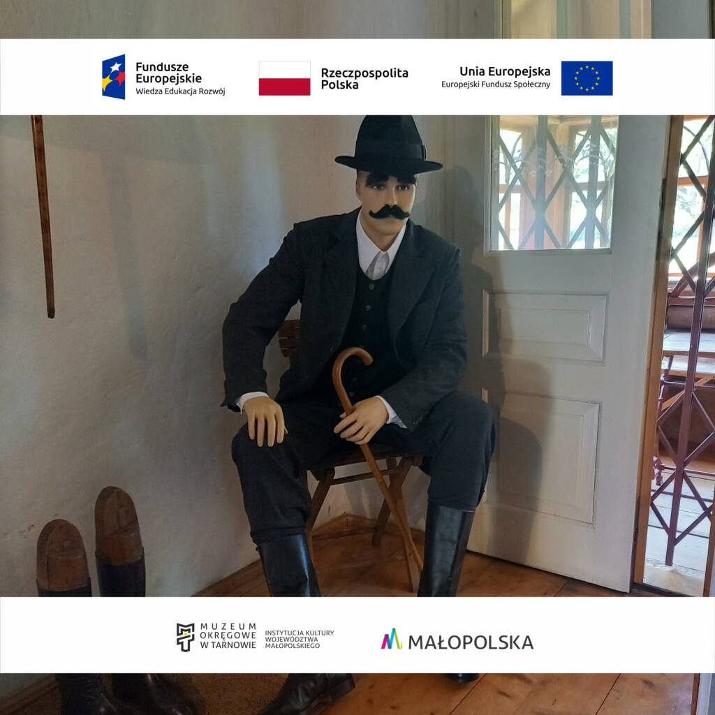„Widzimy się w Muzeum!” – manekin w Muzeum Wincentego Witosa w Wierzchosłwicach
